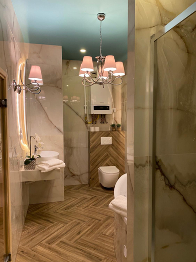 Bathroom 17