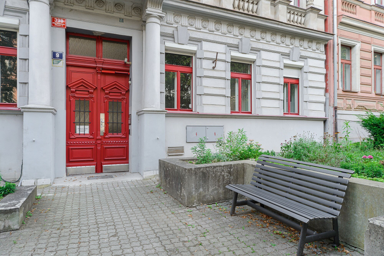 Exterior & Views 2, Apartment on Londynska street, Praha 2
