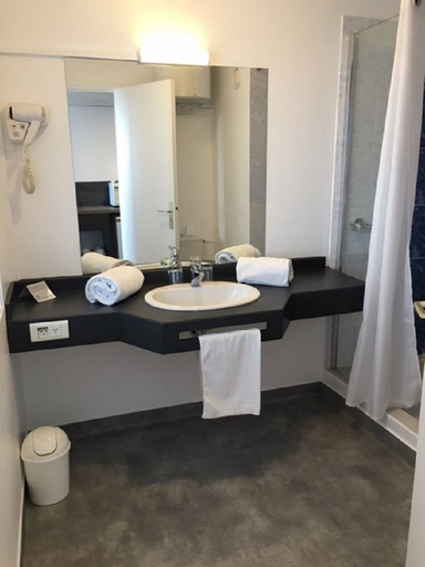 Bathroom 5, Nouvata Hotel, Nouméa