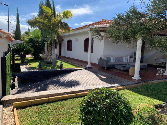 Exterior & Views 1, Villa Claudia - HEATED POOL by VV Canary Ocean Homes, Santa Cruz de Tenerife