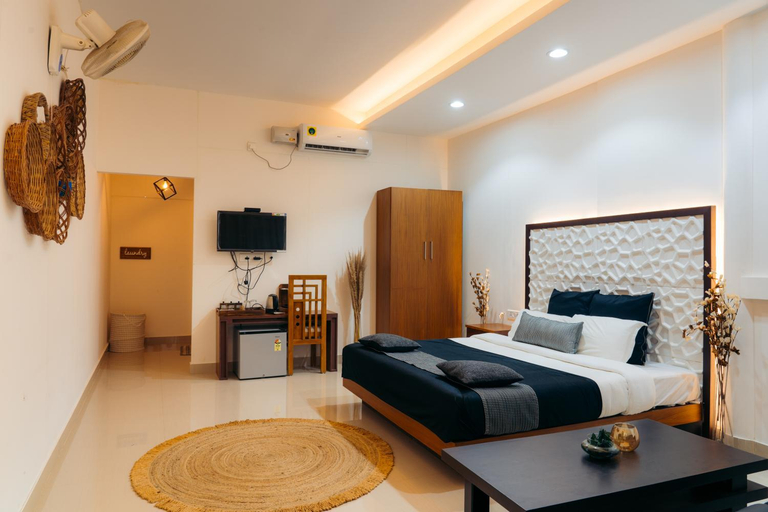 2, La Cascade, Ernakulam