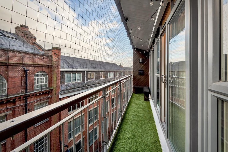Others 3, The Acacia, Luxury with Private Balcony & Two Parking Spaces, Leicester