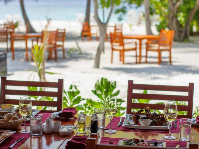 Food & Drinks 5, Furaveri Maldives, Raa Atoll