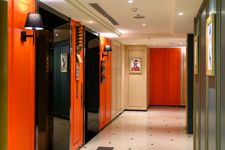 Exterior & Views 2, Olah Poshtel Taichung Wenxin, Taichung
