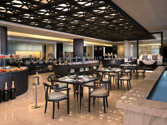 Food & Drinks 4, Sofitel Abu Dhabi Corniche, Abu Dhabi City