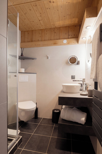 Bathroom 4, La Ferme du Golf, Haute-Savoie