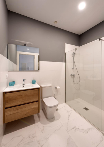 Bathroom 2, Apartamentos Bestarruza, A Coruña