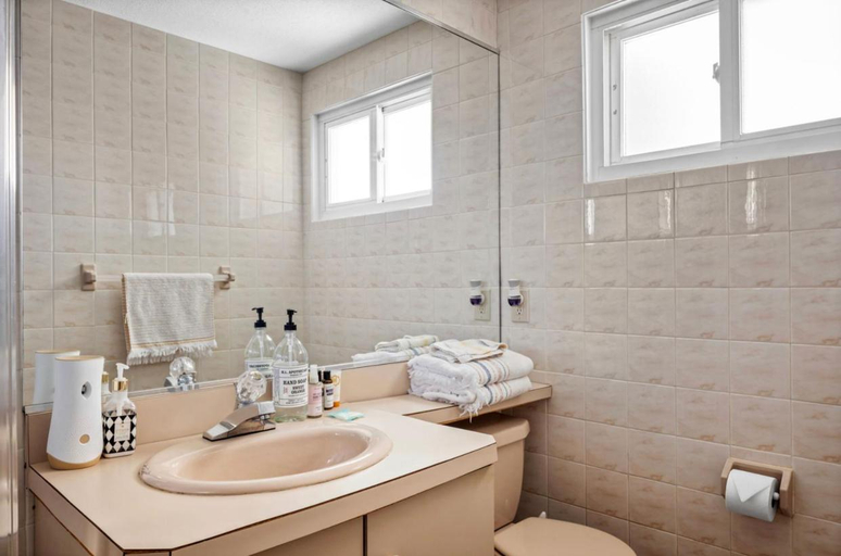 Bathroom 3, Cheerful Studio Getaway/Garden/By Lake State Park., Nassau