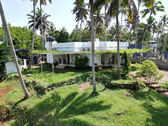 Others 5, PointBreak Surf Stay, Thiruvananthapuram