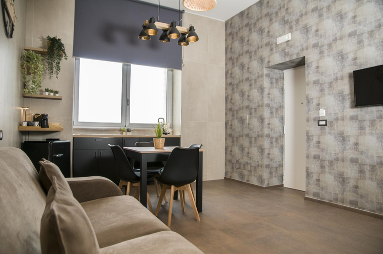 Others 2, suite 18 luxury apartments, Bari