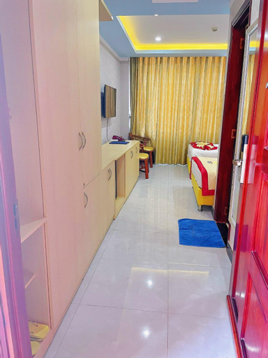Bedroom 13