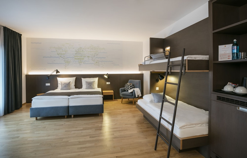Bedroom 3, JUFA Hotel Hamburg HafenCity, Hamburg