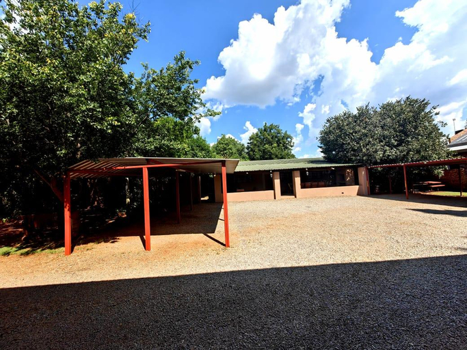 Others 4, Robs Place, Dr Kenneth Kaunda