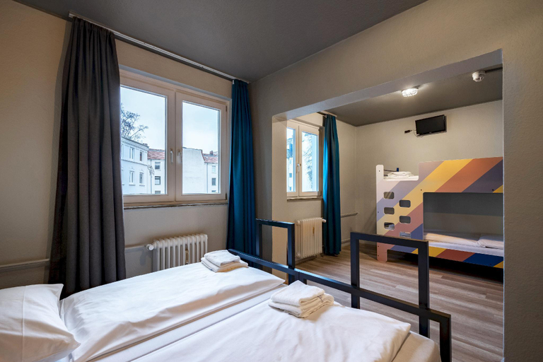 Bedroom 4, a&o Hamburg Reeperbahn, Hamburg