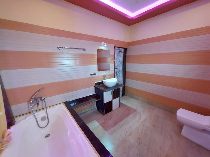 Bathroom 4, Sweet Dream Beach Resort, Purba Medinipur