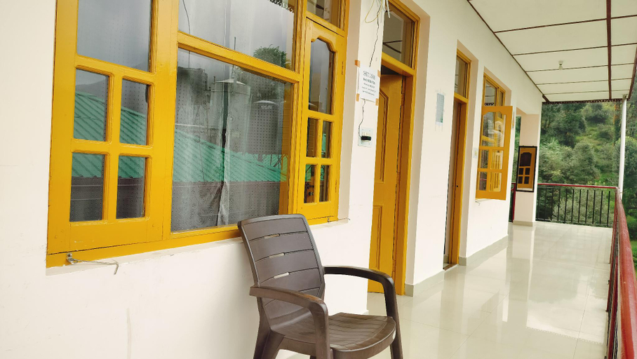 Public Area 2, Sweet Dreams, Kangra