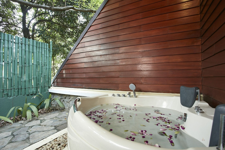 Bathroom 4, The Paradise Dambulla, Dambulla