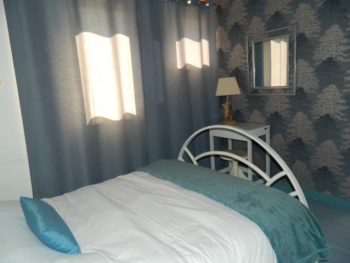 Others 5, Les Dryades climatise d, Lot