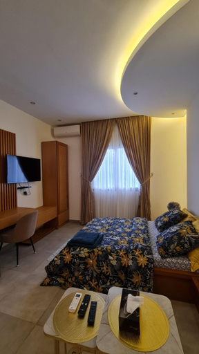 Others 4, KBK Lodge, Komo-Mondah