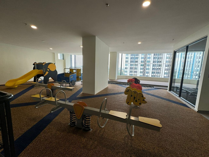 Others 5, Dian Residence Shah Alam, Shah Alam