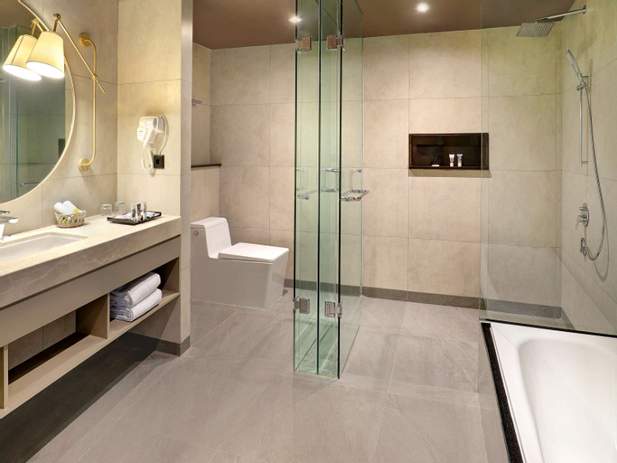 Bathroom 4