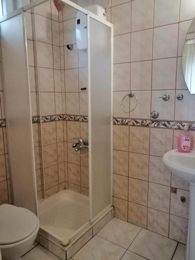 Bathroom 3, Kleopatra Bebek Hotel, Alanya