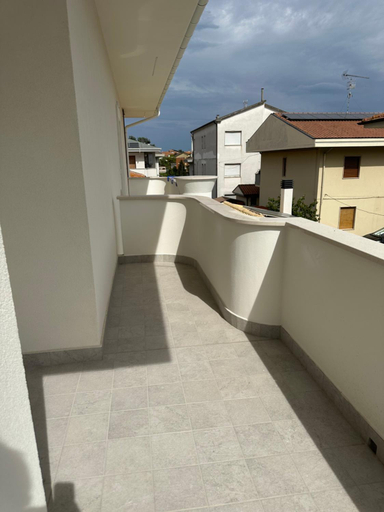 Others 4, white B&B, Teramo