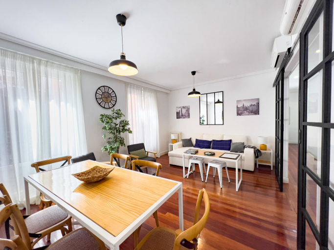 Food & Drinks 4, Callao Suites, Madrid