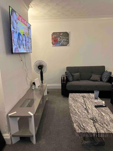 Others 3, Gorgeous 5 bedroom house, London
