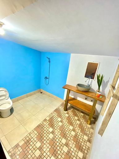 Bathroom 5, Poetri Bungalow, Lombok