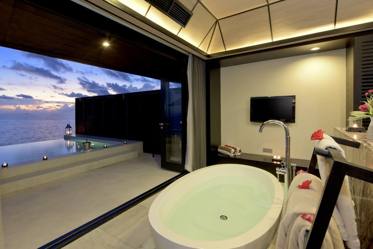 Bathroom 5, Lily Beach Resort & Spa