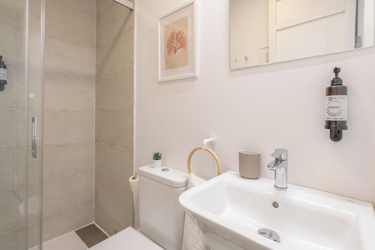 Bathroom 4, Apartamentos Luna Suites Palacio Dorita, Granada