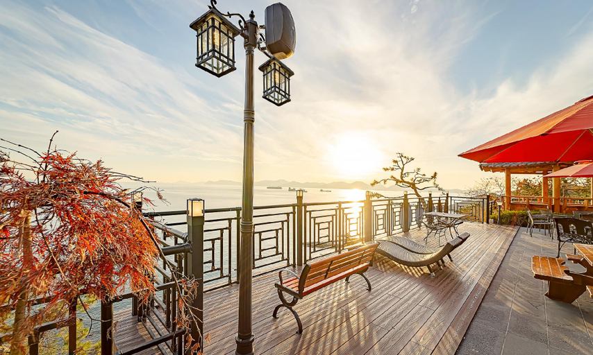 Others 5, Grand Ocean, Namhae