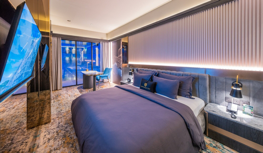 Bedroom 17