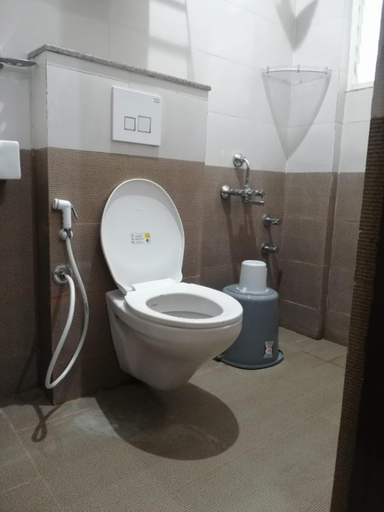 Bathroom 3, SM Rooms HSR Layout, Bangalore