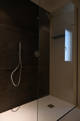Bathroom 4, Lebum Apartments & Suites, Trapani
