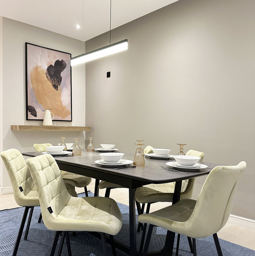 Others 4, Kease Malqa D-1 Royal Touch AX37, Riyadh