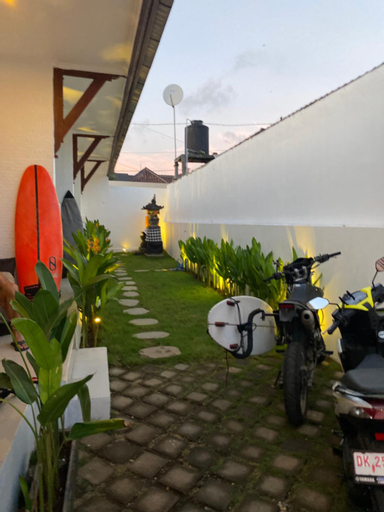 Others, Five Rooms, Badung