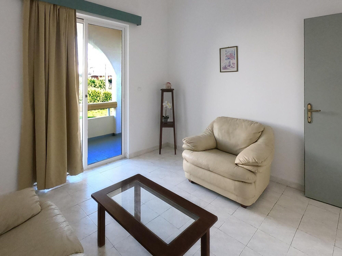 Room 4, Lefteris APT Near Ialysos Beach, South Aegean