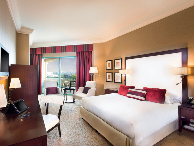 Bedroom 4, Mövenpick Grand Al Bustan Dubai, Dubai