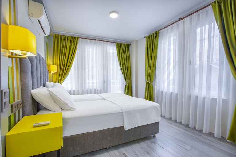 Bedroom 2, Twin Apart Hotel, Alanya
