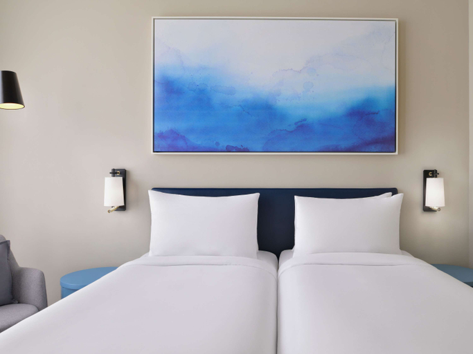 Bedroom 3, Mercure Dubai Deira, Dubai