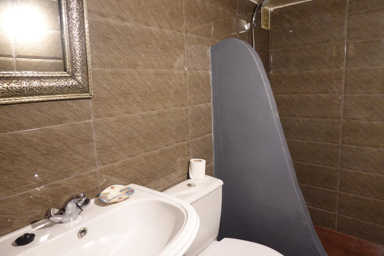 Bathroom 3, Dar Suncial, Marrakech