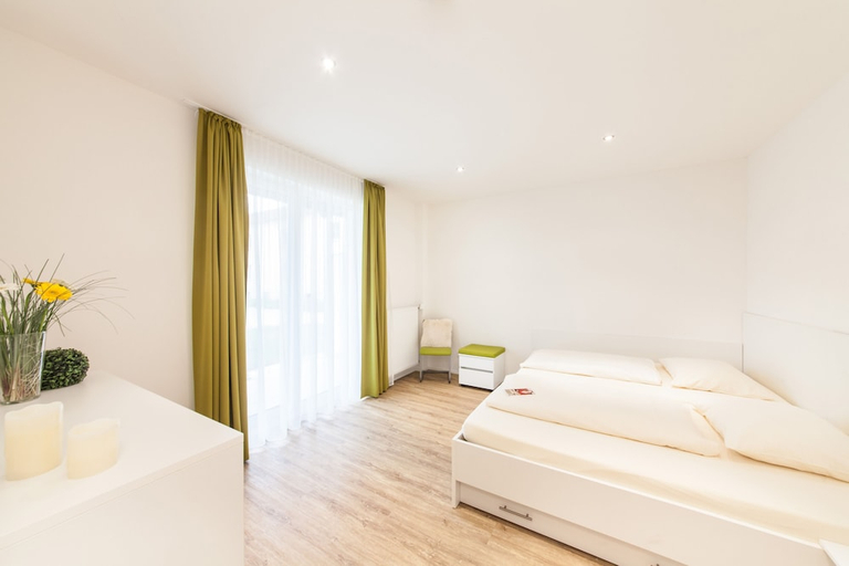 Bedroom 2, acora Fürth Living the City, Fürth