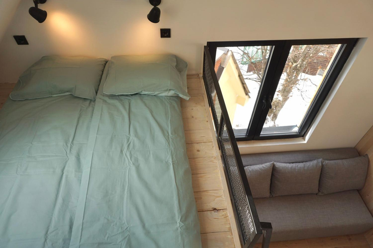 Bedroom 2, Montana, Raška