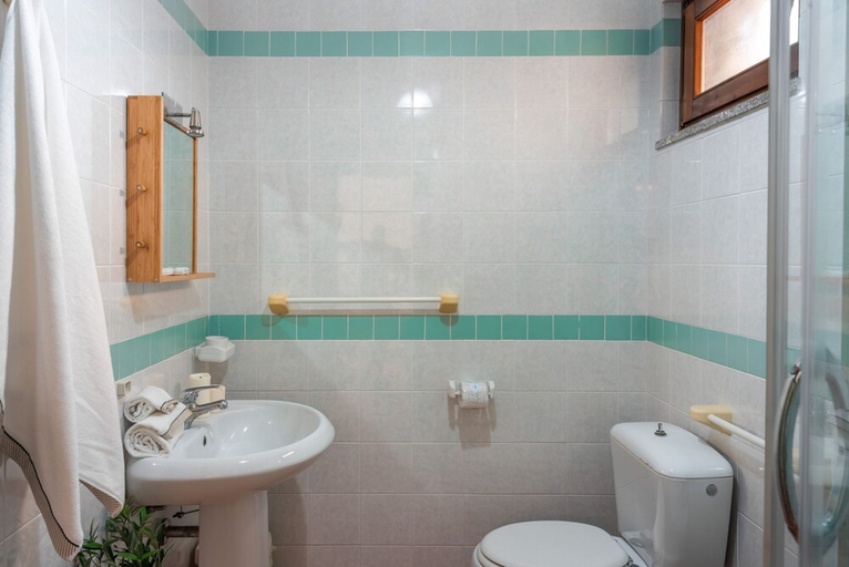 Bathroom 3, Residence Le Pavoncelle, Olbia-Tempio