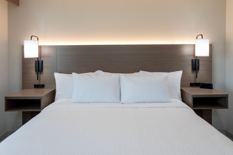 Bedroom 3, GrandStay Hotel & Suites, Polk