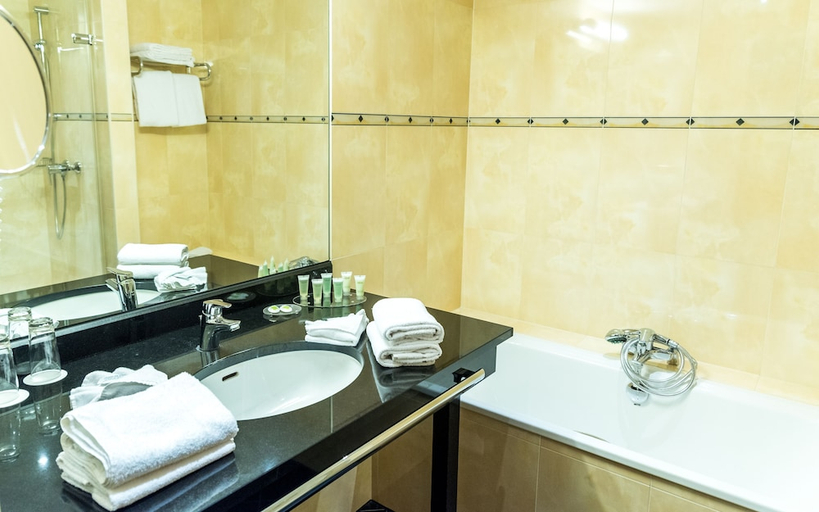Bathroom 3, Welcome Hotel Gelsenkirchen, Gelsenkirchen