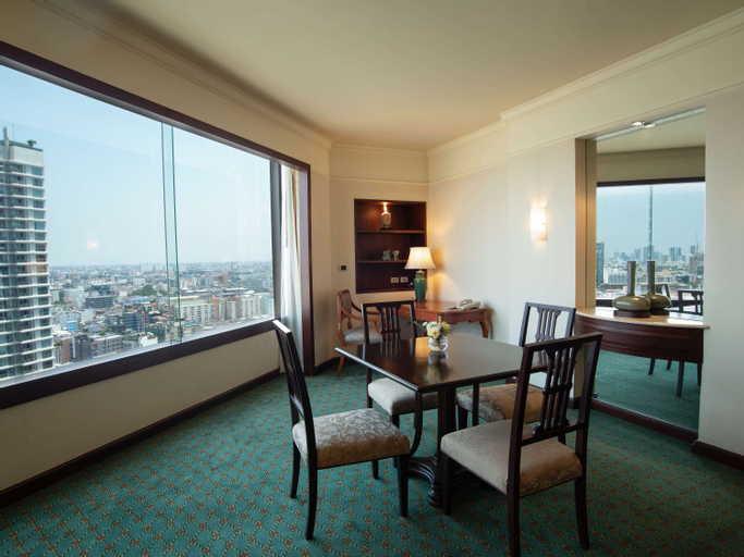 Dining Room 9