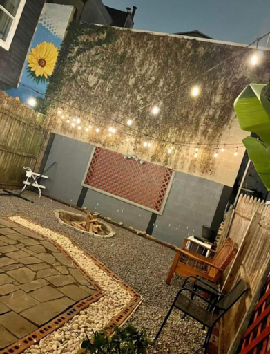 Northern Liberties Retreat, Philadelphia